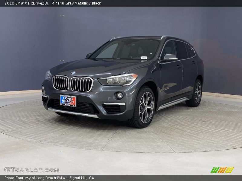 Mineral Grey Metallic / Black 2018 BMW X1 xDrive28i