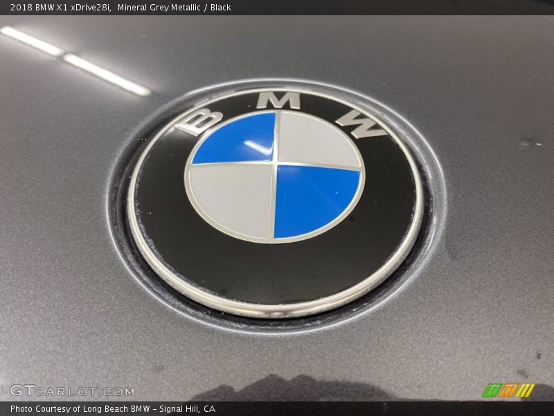Mineral Grey Metallic / Black 2018 BMW X1 xDrive28i