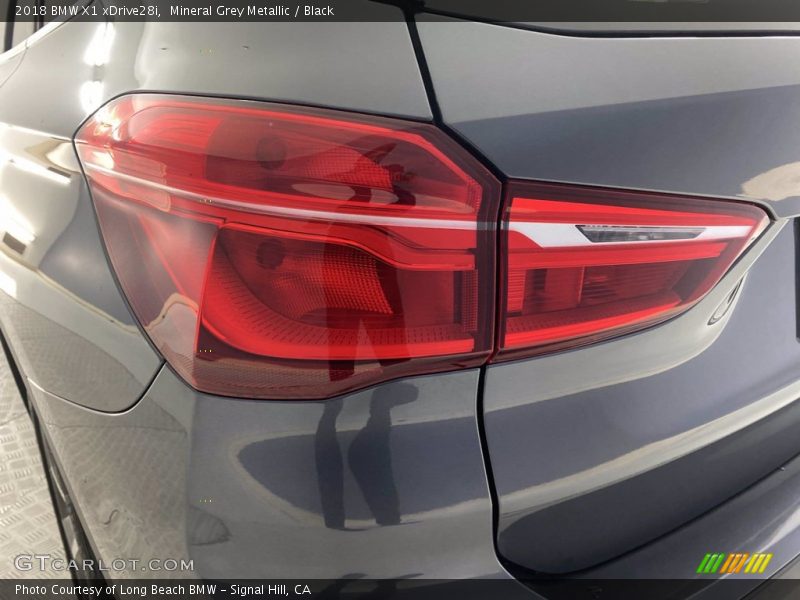 Mineral Grey Metallic / Black 2018 BMW X1 xDrive28i