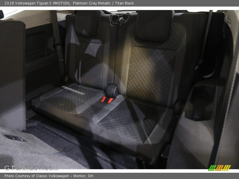 Platinum Gray Metallic / Titan Black 2018 Volkswagen Tiguan S 4MOTION