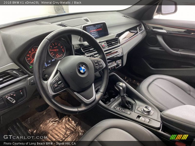Mineral Grey Metallic / Black 2018 BMW X1 xDrive28i