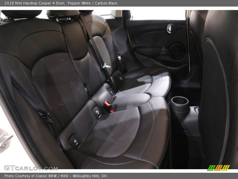 Pepper White / Carbon Black 2018 Mini Hardtop Cooper 4 Door