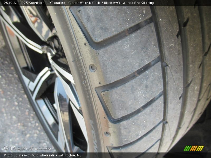 Glacier White Metallic / Black w/Crescendo Red Stitching 2019 Audi RS 5 Sportback 2.9T quattro