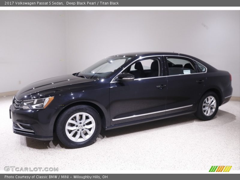 Deep Black Pearl / Titan Black 2017 Volkswagen Passat S Sedan