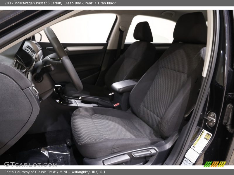 Deep Black Pearl / Titan Black 2017 Volkswagen Passat S Sedan