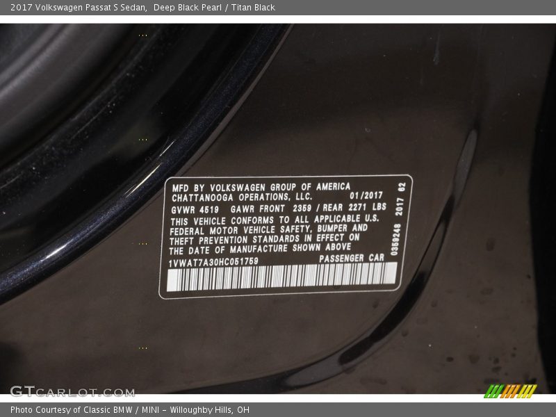 Deep Black Pearl / Titan Black 2017 Volkswagen Passat S Sedan