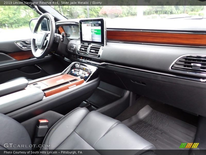 Dashboard of 2019 Navigator Reserve 4x4