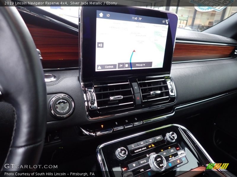 Controls of 2019 Navigator Reserve 4x4