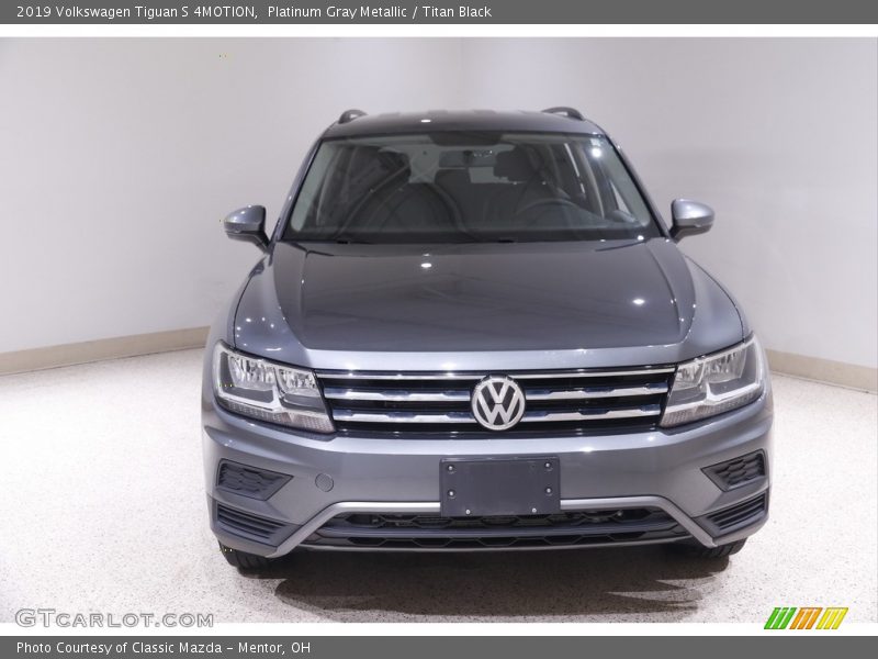 Platinum Gray Metallic / Titan Black 2019 Volkswagen Tiguan S 4MOTION