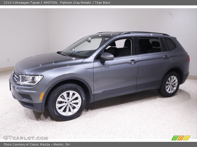 Platinum Gray Metallic / Titan Black 2019 Volkswagen Tiguan S 4MOTION
