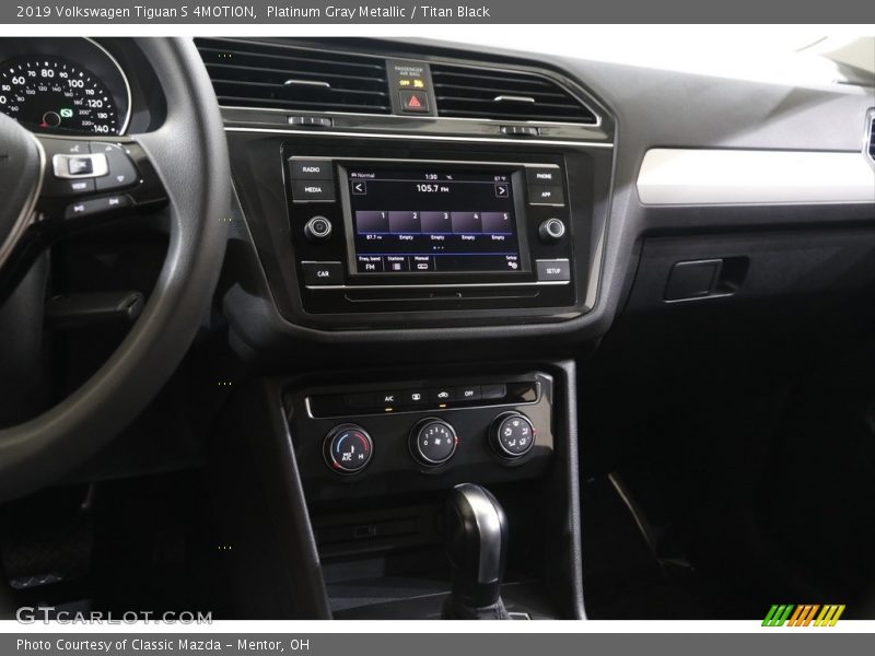 Platinum Gray Metallic / Titan Black 2019 Volkswagen Tiguan S 4MOTION