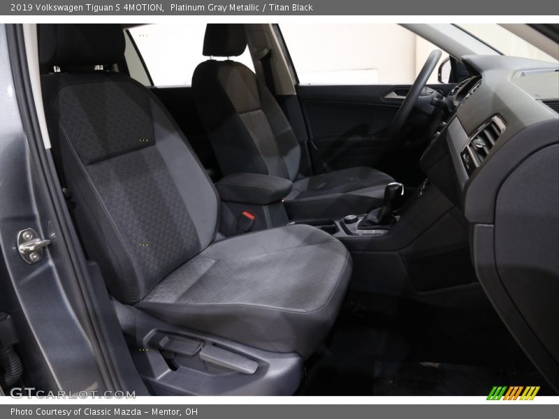 Platinum Gray Metallic / Titan Black 2019 Volkswagen Tiguan S 4MOTION