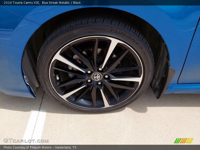 Blue Streak Metallic / Black 2019 Toyota Camry XSE