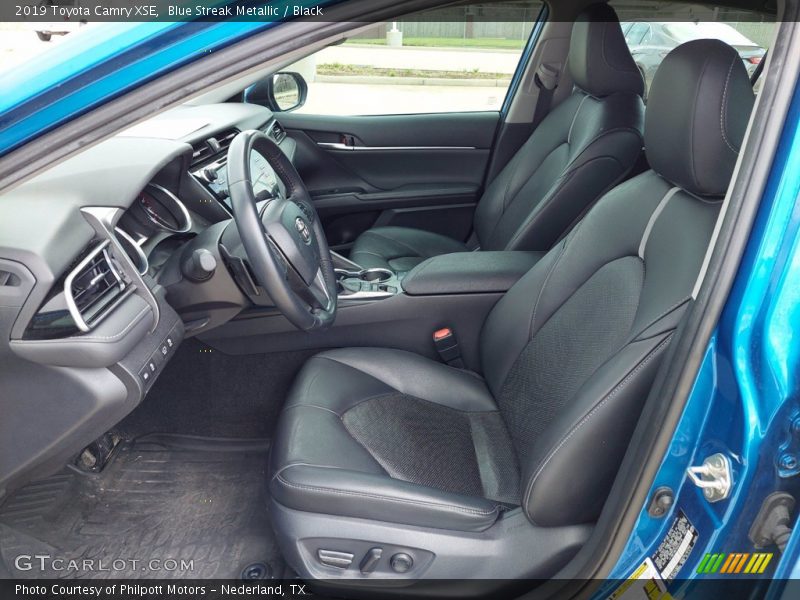 Blue Streak Metallic / Black 2019 Toyota Camry XSE
