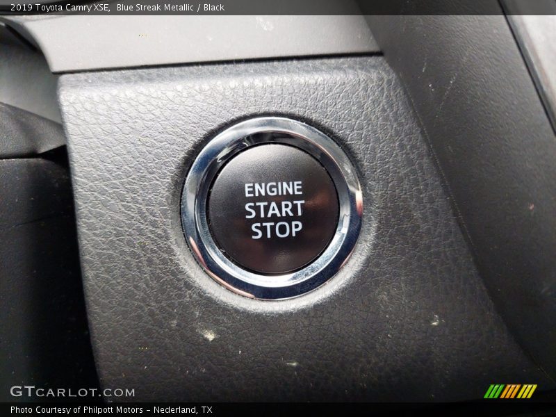 Blue Streak Metallic / Black 2019 Toyota Camry XSE