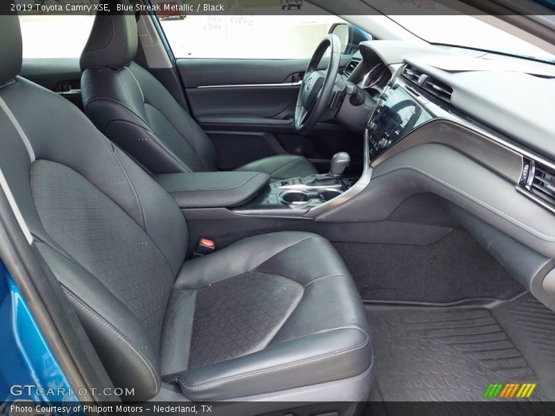 Blue Streak Metallic / Black 2019 Toyota Camry XSE