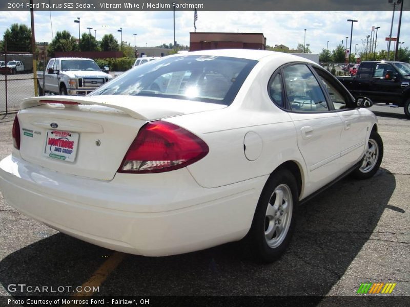 Vibrant White / Medium Parchment 2004 Ford Taurus SES Sedan