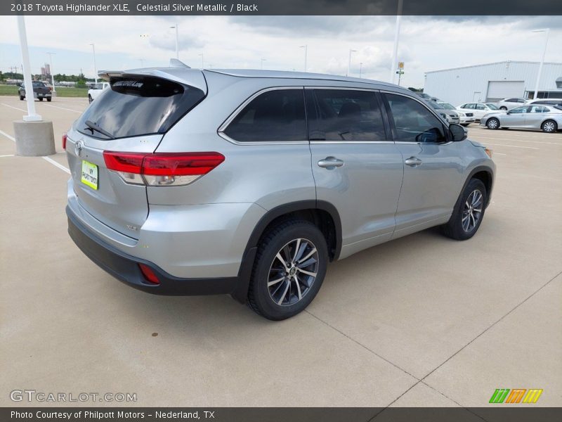 Celestial Silver Metallic / Black 2018 Toyota Highlander XLE