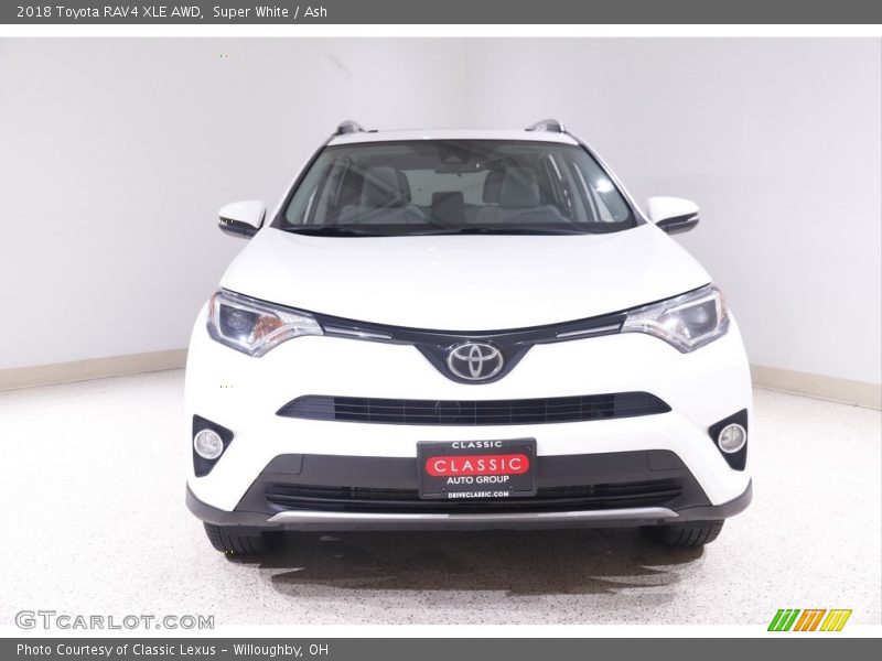 Super White / Ash 2018 Toyota RAV4 XLE AWD