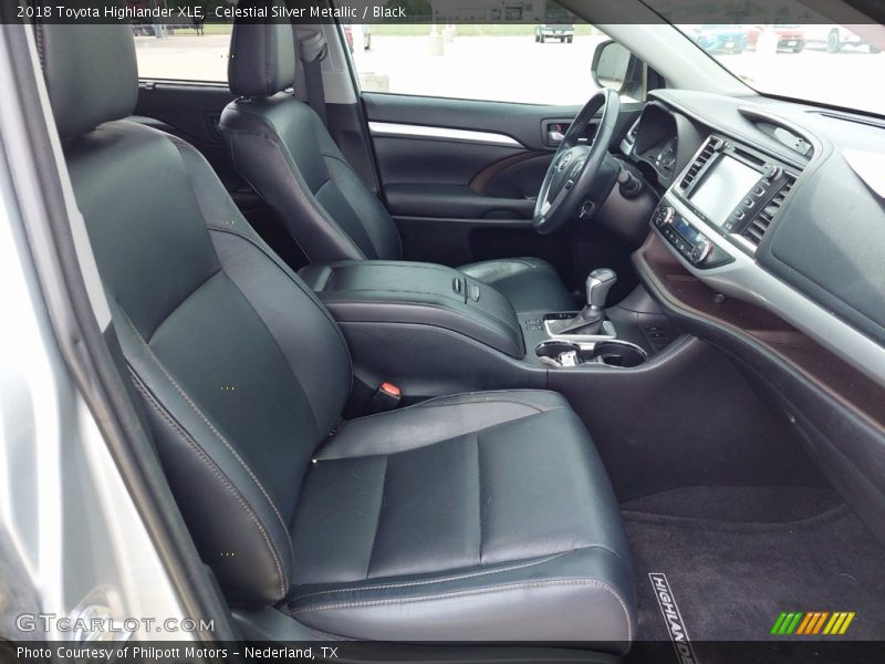 Celestial Silver Metallic / Black 2018 Toyota Highlander XLE