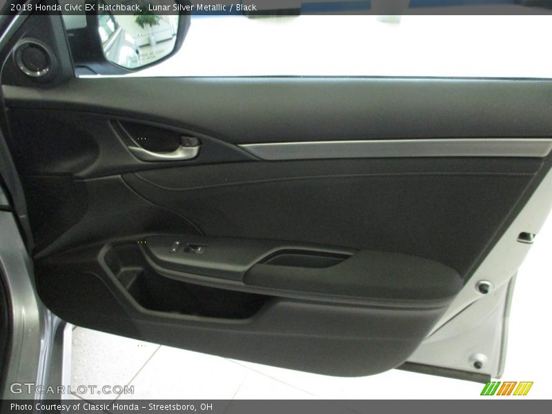 Lunar Silver Metallic / Black 2018 Honda Civic EX Hatchback