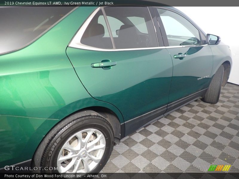 Ivy Green Metallic / Jet Black 2019 Chevrolet Equinox LT AWD