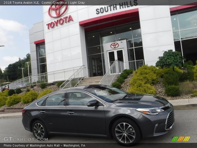 Cosmic Gray Mica / Light Gray 2018 Toyota Avalon XLE