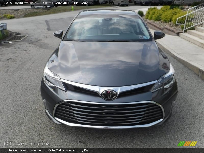 Cosmic Gray Mica / Light Gray 2018 Toyota Avalon XLE