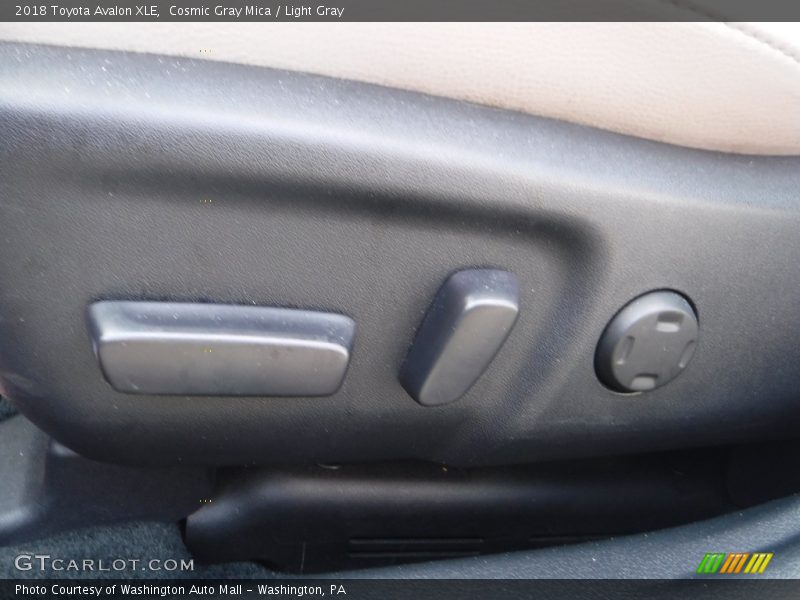 Cosmic Gray Mica / Light Gray 2018 Toyota Avalon XLE
