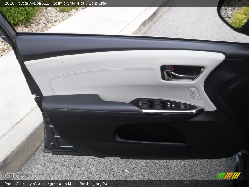 Cosmic Gray Mica / Light Gray 2018 Toyota Avalon XLE