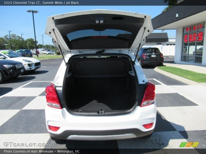 Summit White / Jet Black 2020 Chevrolet Trax LT