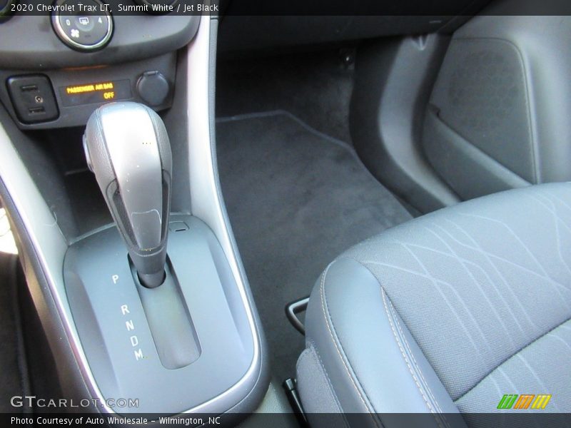 Summit White / Jet Black 2020 Chevrolet Trax LT