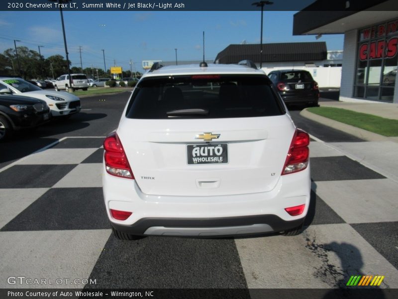 Summit White / Jet Black/­Light Ash 2020 Chevrolet Trax LT