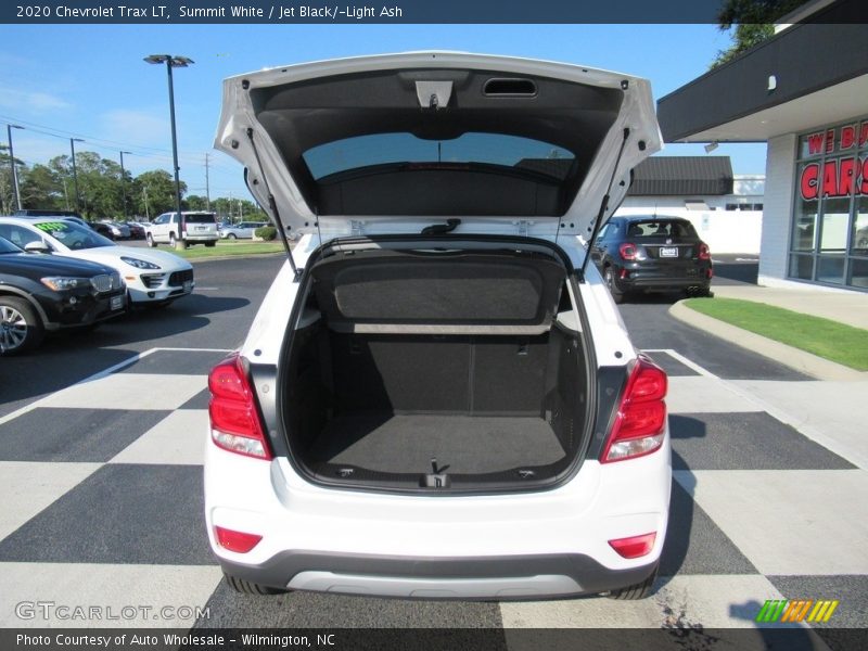 Summit White / Jet Black/­Light Ash 2020 Chevrolet Trax LT