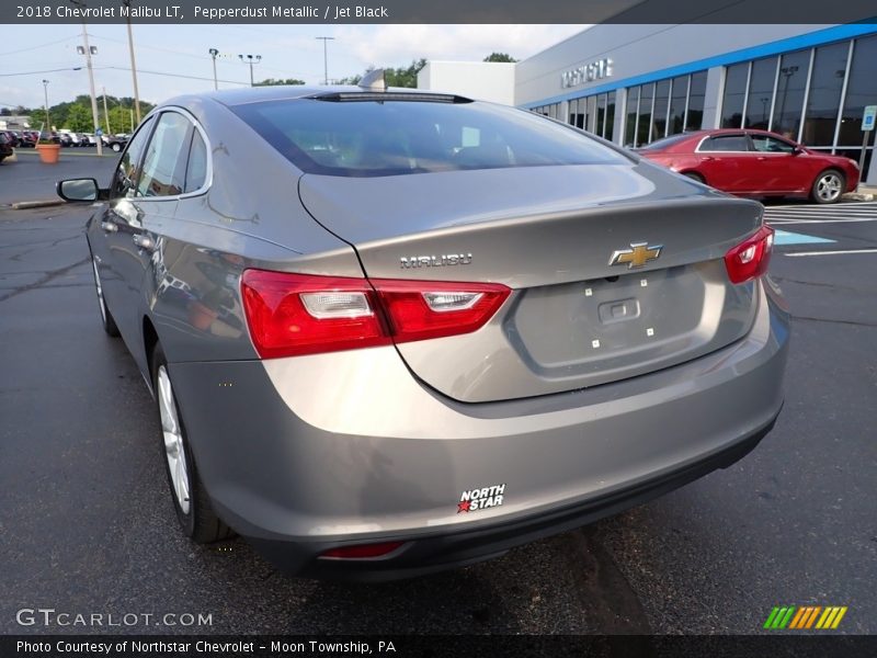 Pepperdust Metallic / Jet Black 2018 Chevrolet Malibu LT