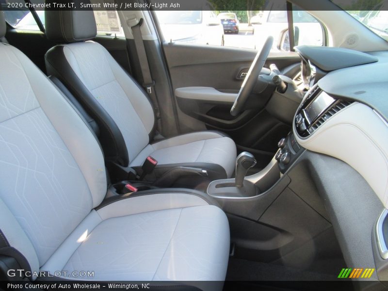 Summit White / Jet Black/­Light Ash 2020 Chevrolet Trax LT