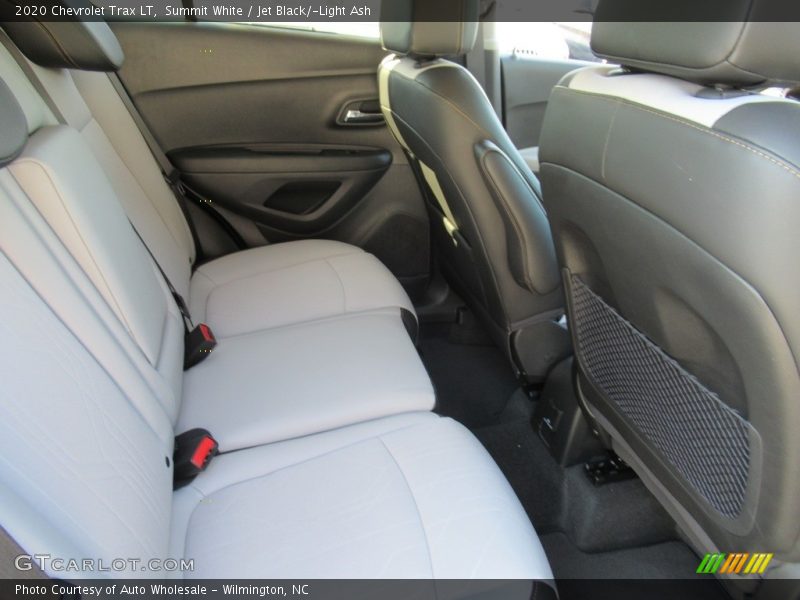 Summit White / Jet Black/­Light Ash 2020 Chevrolet Trax LT