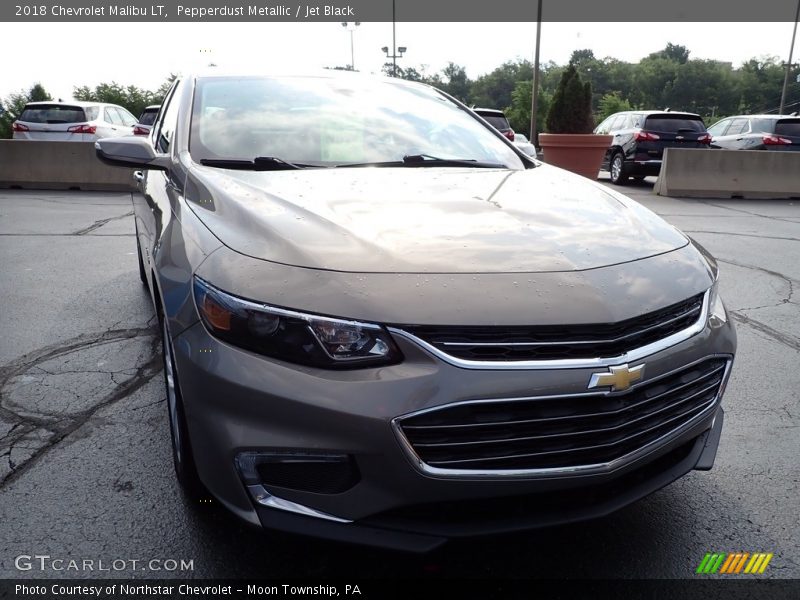 Pepperdust Metallic / Jet Black 2018 Chevrolet Malibu LT