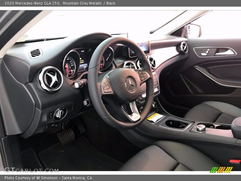 Mountain Grey Metallic / Black 2020 Mercedes-Benz GLA 250