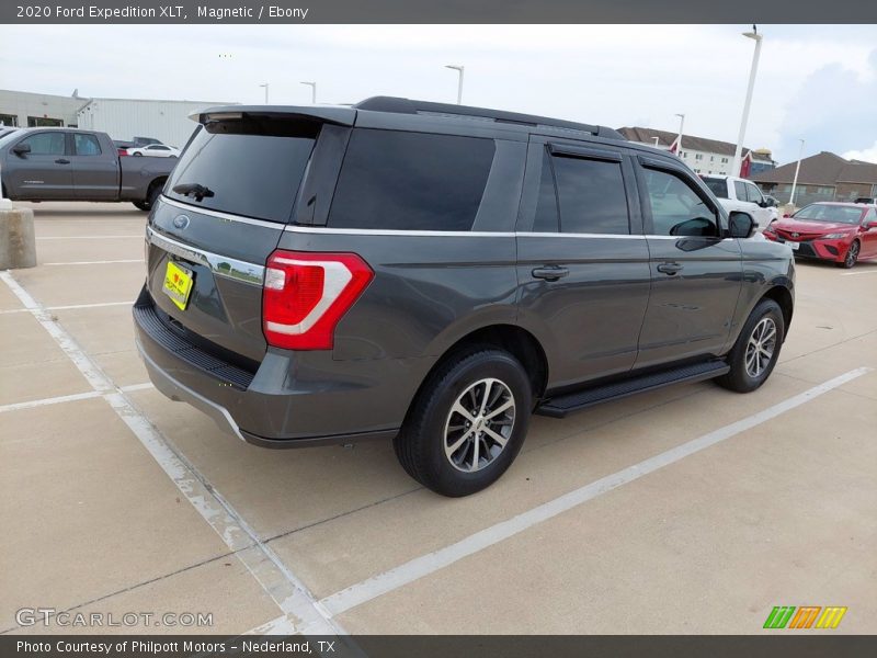 Magnetic / Ebony 2020 Ford Expedition XLT
