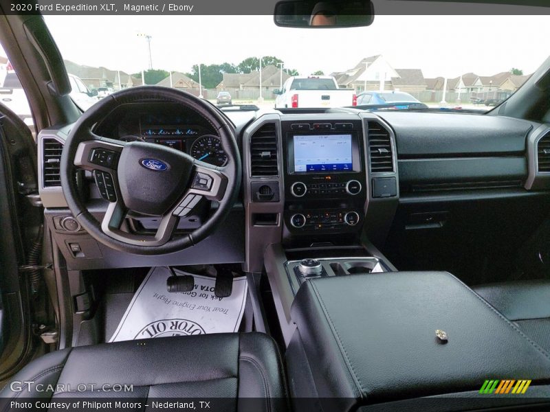 Magnetic / Ebony 2020 Ford Expedition XLT