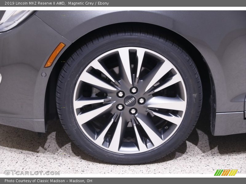  2019 MKZ Reserve II AWD Wheel