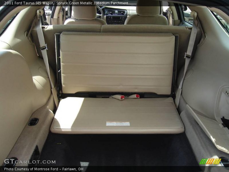 Spruce Green Metallic / Medium Parchment 2001 Ford Taurus SES Wagon