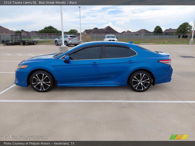 Blue Streak Metallic / Black 2019 Toyota Camry SE
