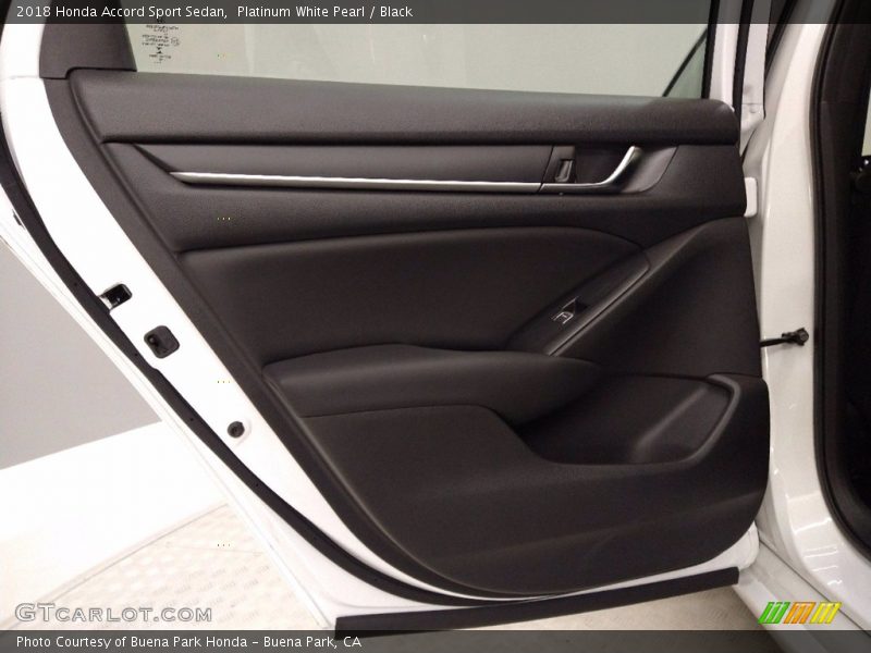 Platinum White Pearl / Black 2018 Honda Accord Sport Sedan