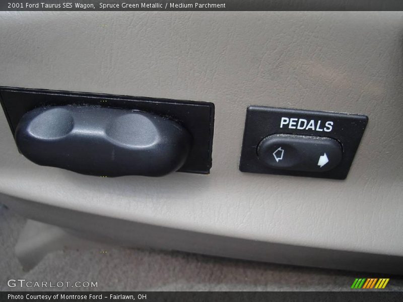 Spruce Green Metallic / Medium Parchment 2001 Ford Taurus SES Wagon