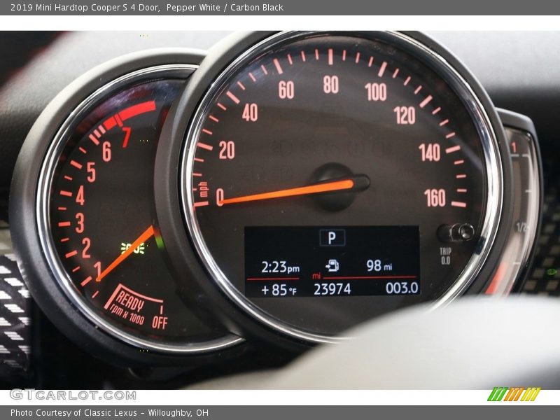 Pepper White / Carbon Black 2019 Mini Hardtop Cooper S 4 Door