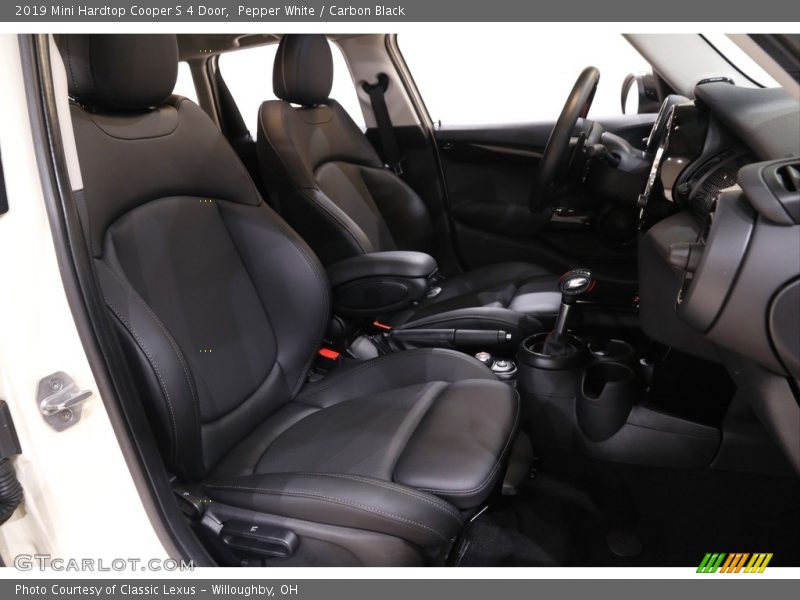 Pepper White / Carbon Black 2019 Mini Hardtop Cooper S 4 Door