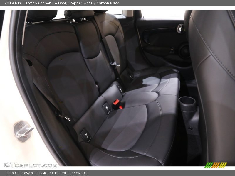 Pepper White / Carbon Black 2019 Mini Hardtop Cooper S 4 Door
