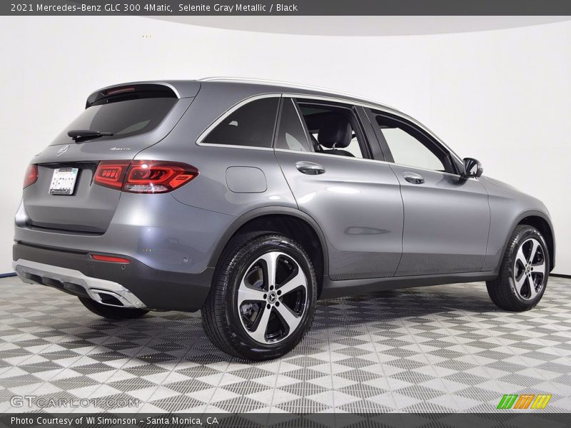 Selenite Gray Metallic / Black 2021 Mercedes-Benz GLC 300 4Matic
